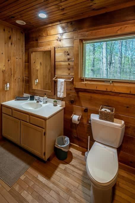 Cozy 'Grey Fox' Cabin Between Boone & Blowing Rock Exteriör bild